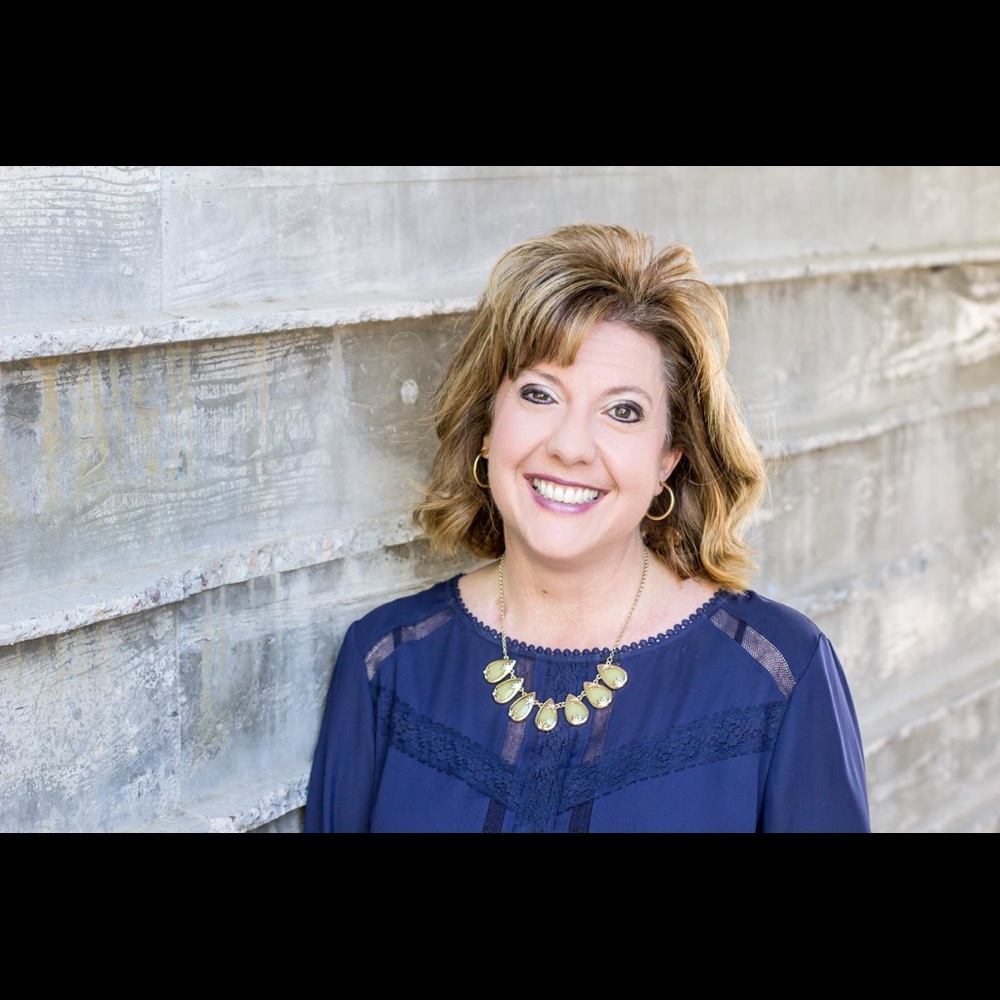 Meet your Posher, Kelli